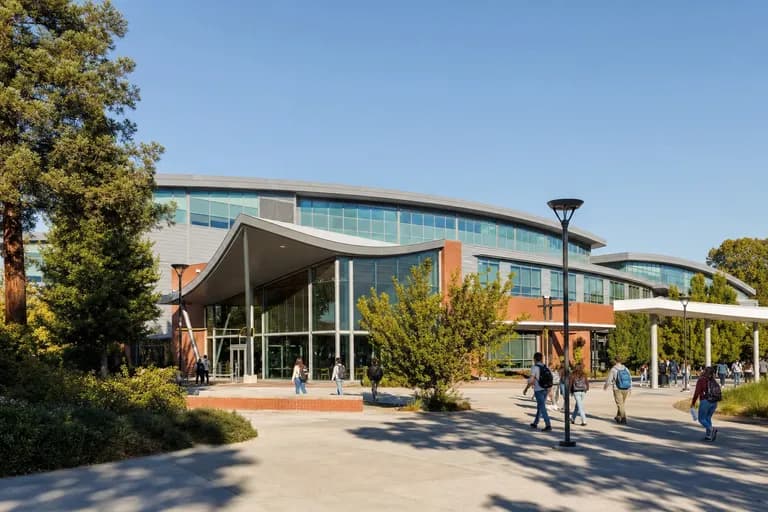 American River College campus